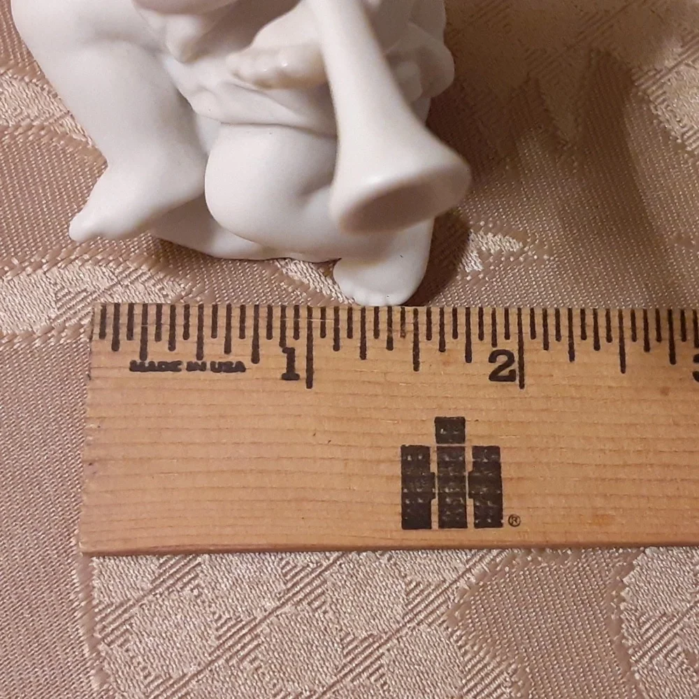 Avon Nativity Collectibles The Cherub Porcelain Figurine